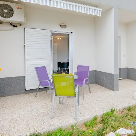 Apartment Anamaris Solin